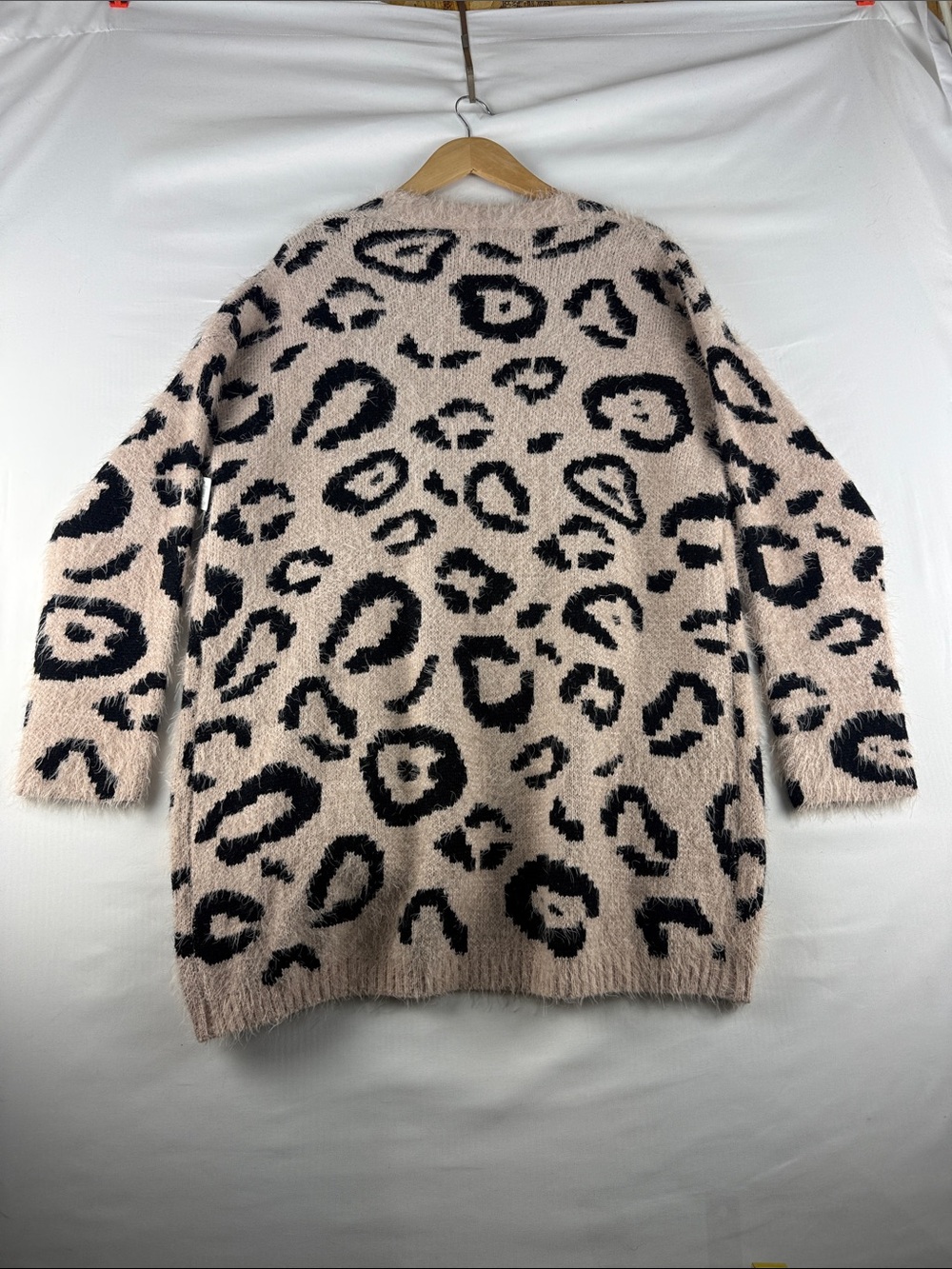 En Crème Cheetah Leopard Cardigan Brown Black Oversized Sweater S/M NWT - Picture 9 of 9